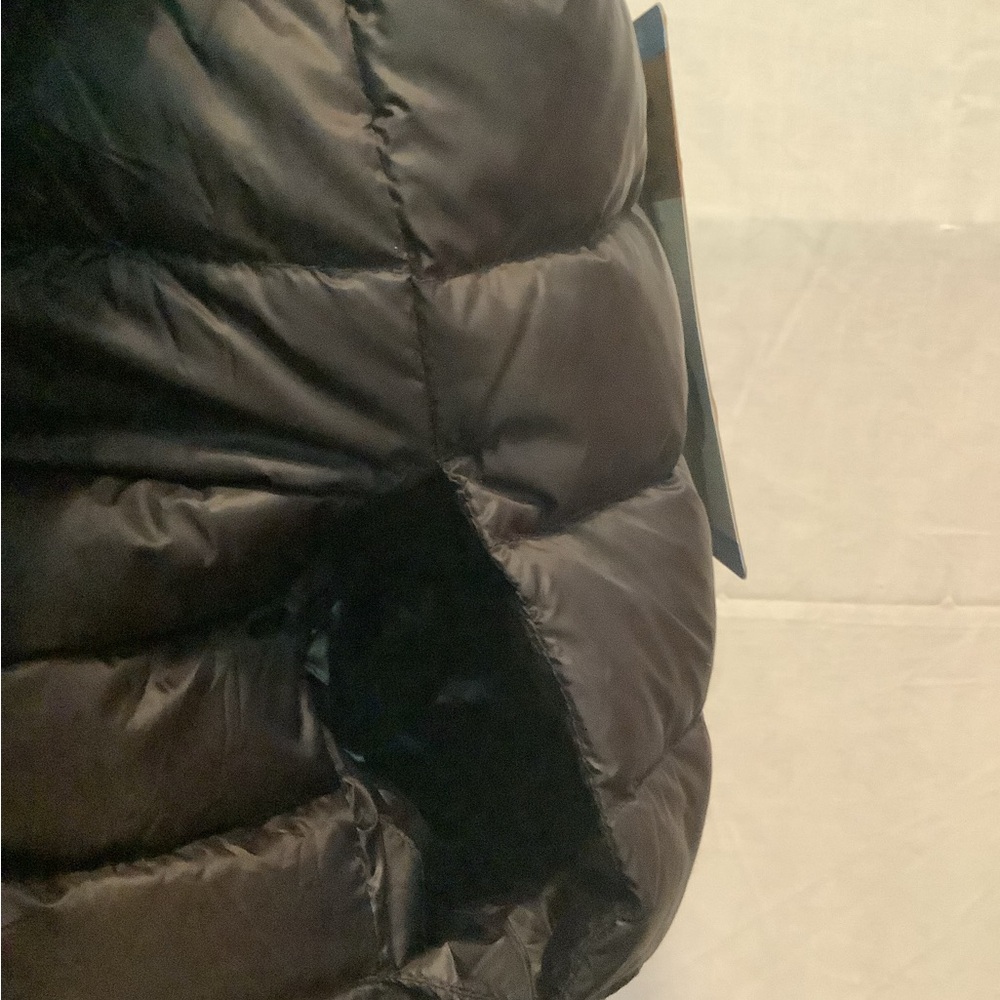 Eddie Bauer Boys’ L Black Puffer Jacket with Quilted Design - Picture 11 of 11